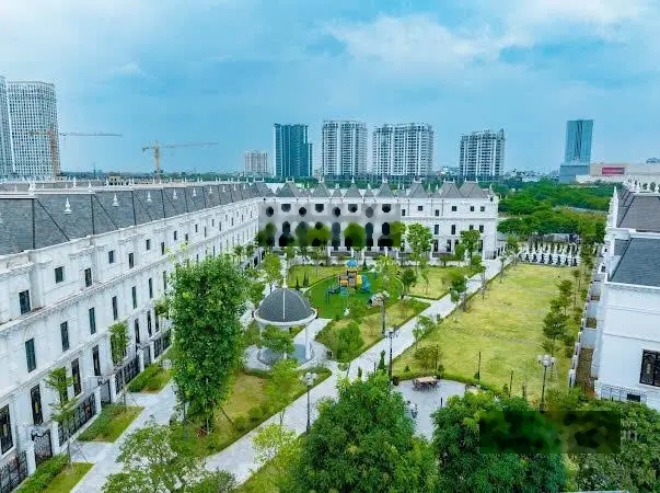 Chính chủ bán căn biệt thự Ciputra đối diện công viên GIÁ NGOẠI GIAO. Đã có sổ