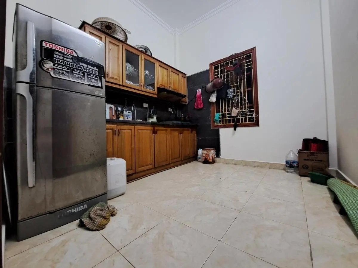 Bán nhà trung kính nhà mặt ngõ ô tô tránh gần phố dt 36m x 5 tầng giá nhỉnh 14 tỷ