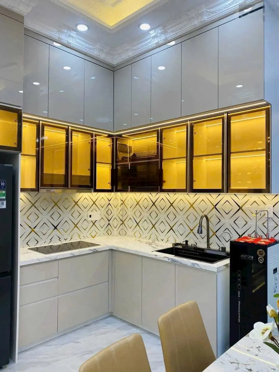 Nhà Phố Tân Cổ Điển KDC Sài Gòn Mới Đường Huỳnh Tấn Phát - Cách Phú Mỹ Hưng 10phút