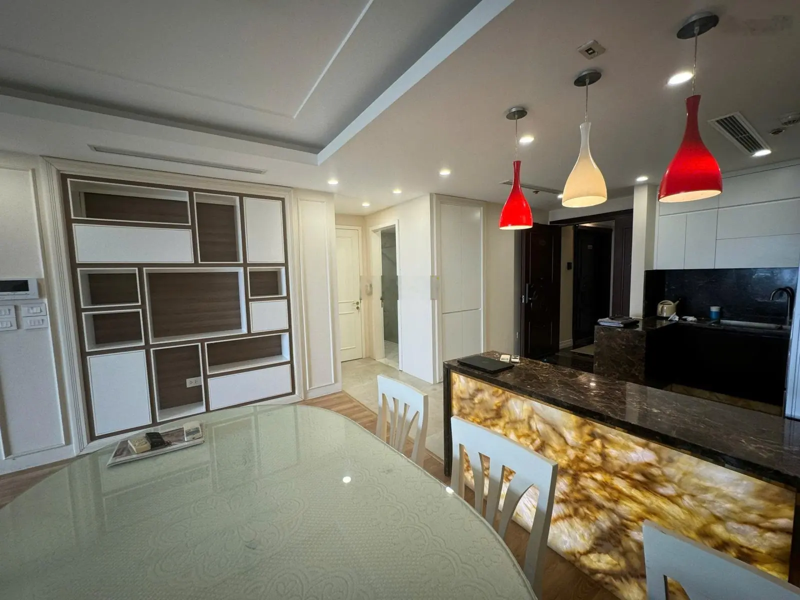 Chính chủ bán căn hộ Soleil 146m2 view 2/3 diện tích Hồ Tây, full nội thất mới tinh, gồm 3 ngủ