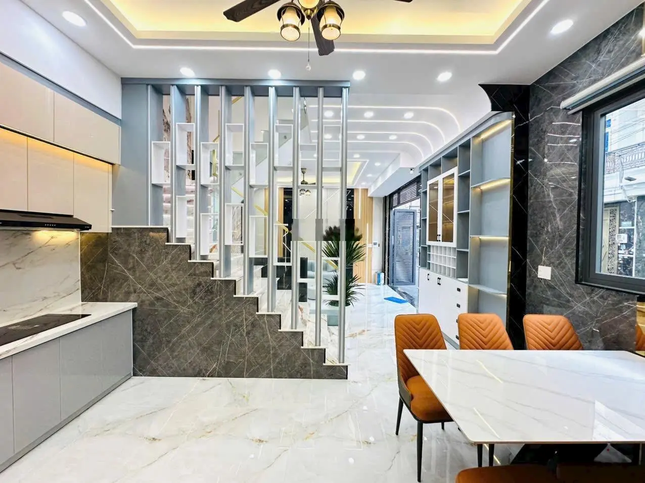 Bán Nhà 10m x 5m. Xây mới 3 lầu hẻm 10m chỉ sau nhà mặt tiền đường Liên Khu 2-5 P.Hiệp Thành