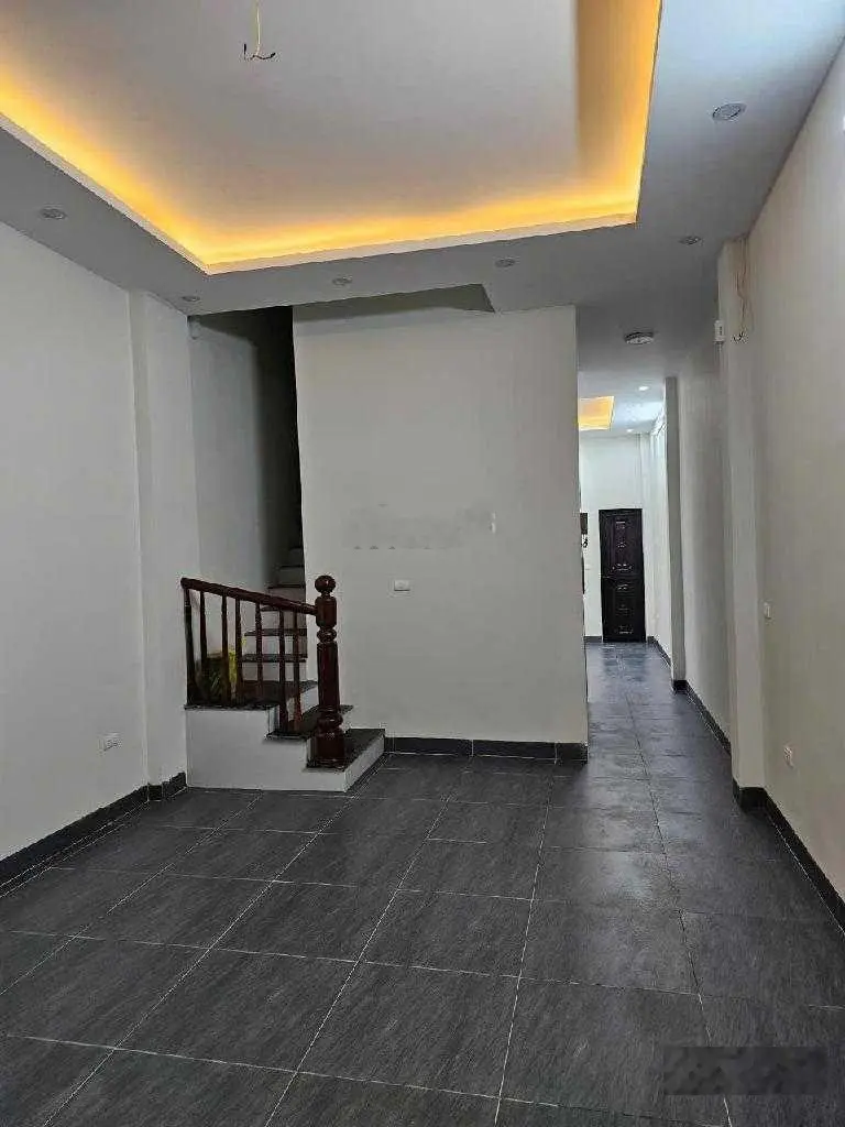 Vạn Phúc, Hà Đông. Ngõ rộng, ôtô cửa, kinh doanh VP. 5 tầng. MT 3,9m. Giá 12,9 tỷ