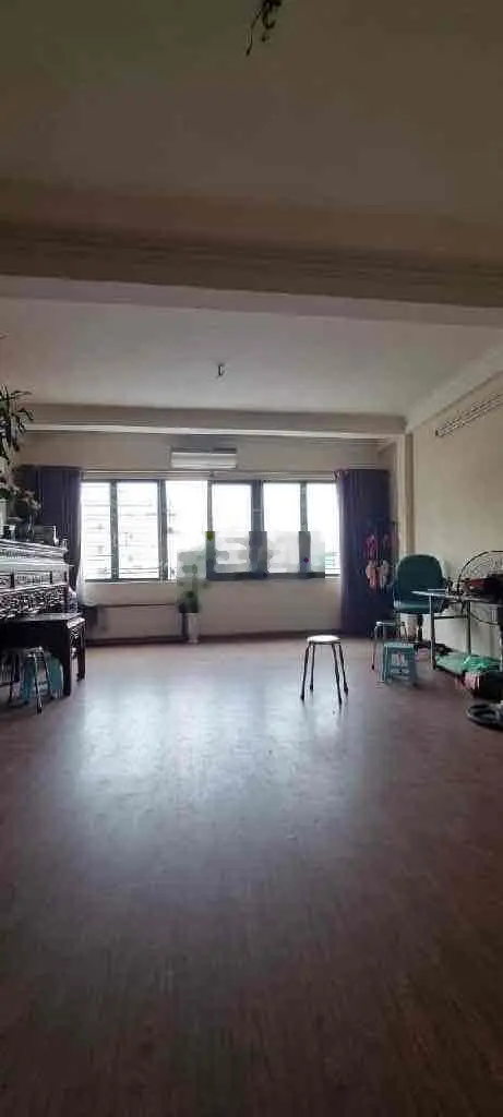Cần bán gấp nhà phố Nguyễn Công Hoan