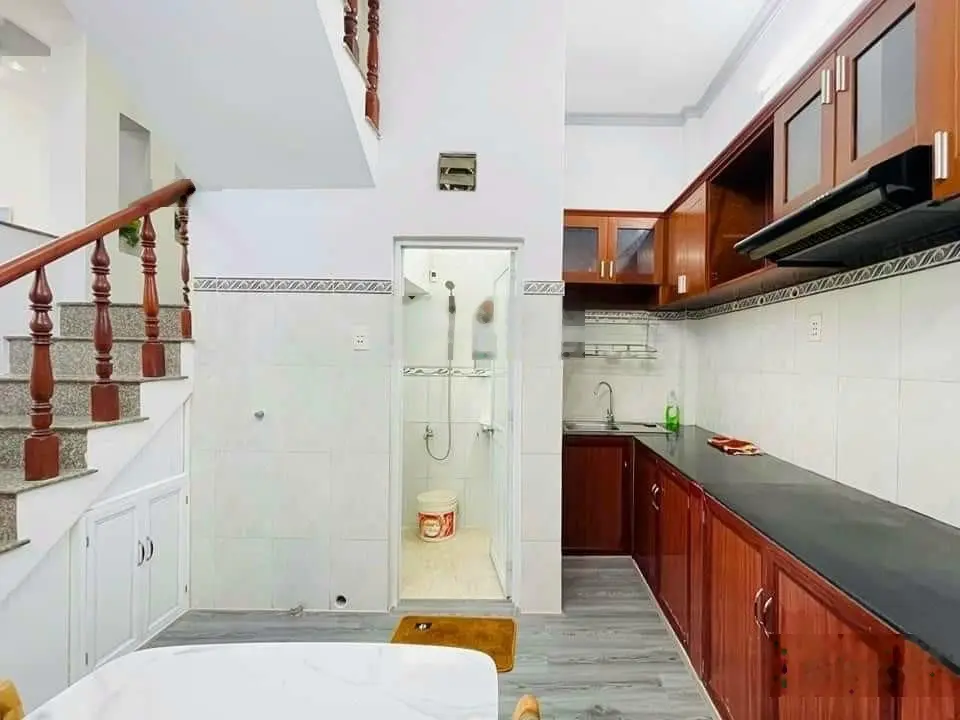 Bán nhà đẹp tại đường hòa hưng, giá tốt chỉ 3,15 tỷ, 54m2, 4 pn