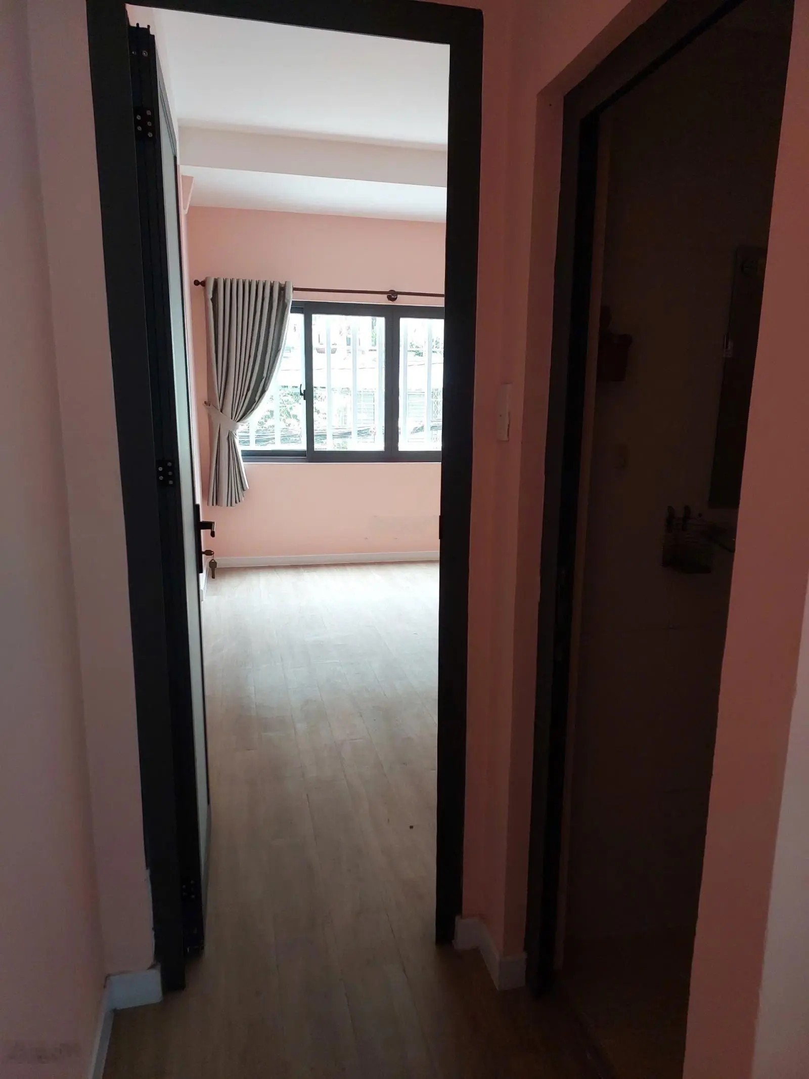 Bán nhà ngay MT 3/2 Quận 10 - 4,5 x 12 - 3 tầng - Giá 7.2 tỷ thương lượng