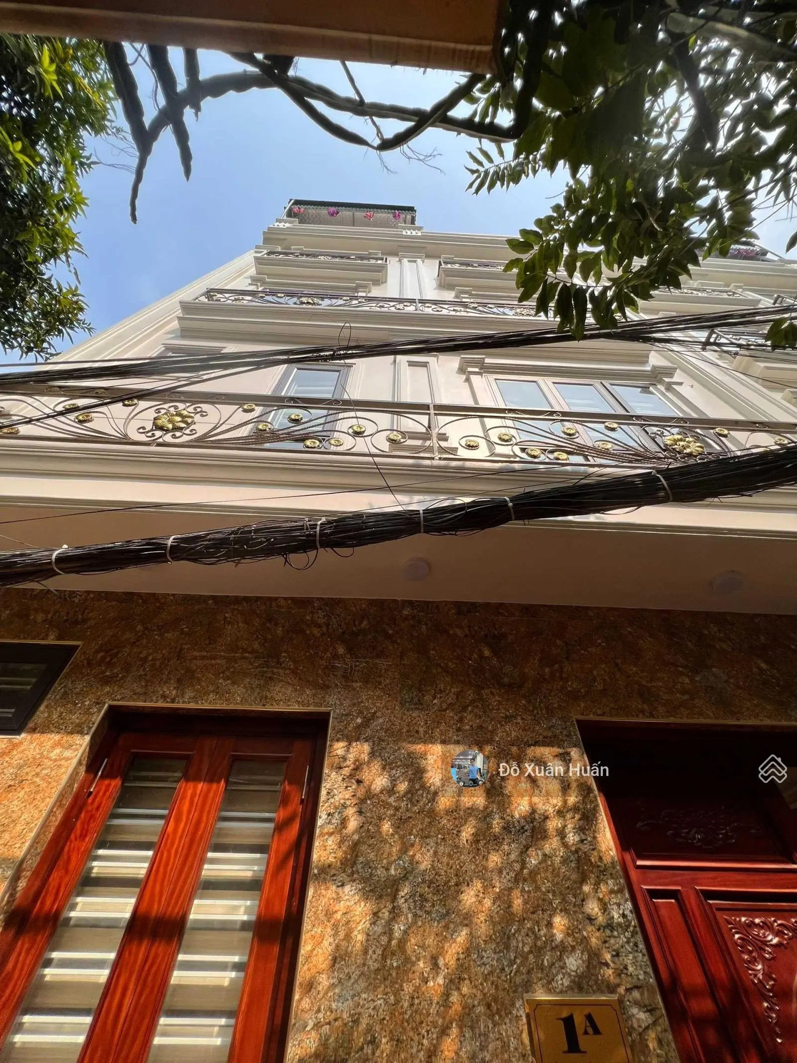 Chính chủ bán nhà Ngọc Hà cạnh bên Lăng Bác, 40m2 5 tầng lô góc mới đẹp long lanh, full nội thất