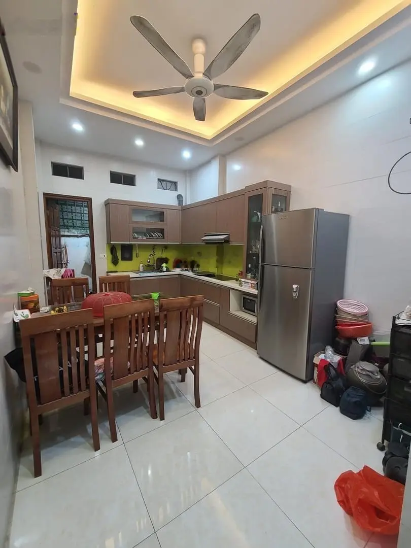 Phố vip thái hà-giá đầu tư-ngõ thông kinh doanh- 2 thoáng -ô chờ thang máy-ô tô-60*4t-11 tỷ nhỉnh.