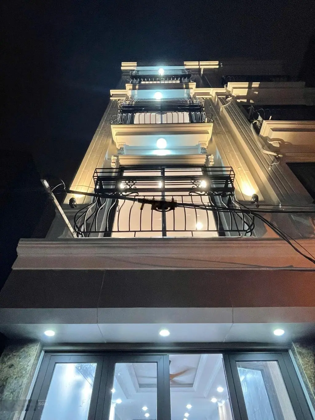 Bán nhà thạch bàn dân xây 40m 5 tầng gần oto ,trường học full nội thất giao thông thuận tiện