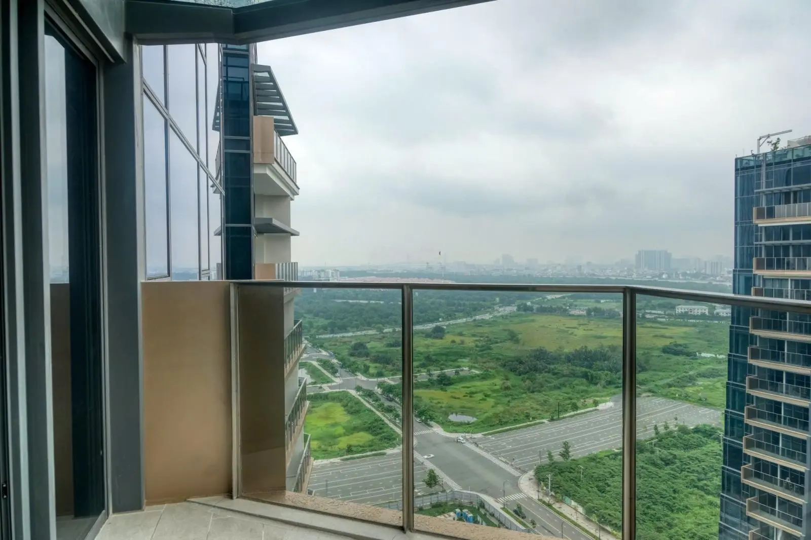 Bán căn Loft The Opera Metropole Thủ Thiêm Loft 160m, Trần 5,7m view Sông, Q1 63 tỷ all in