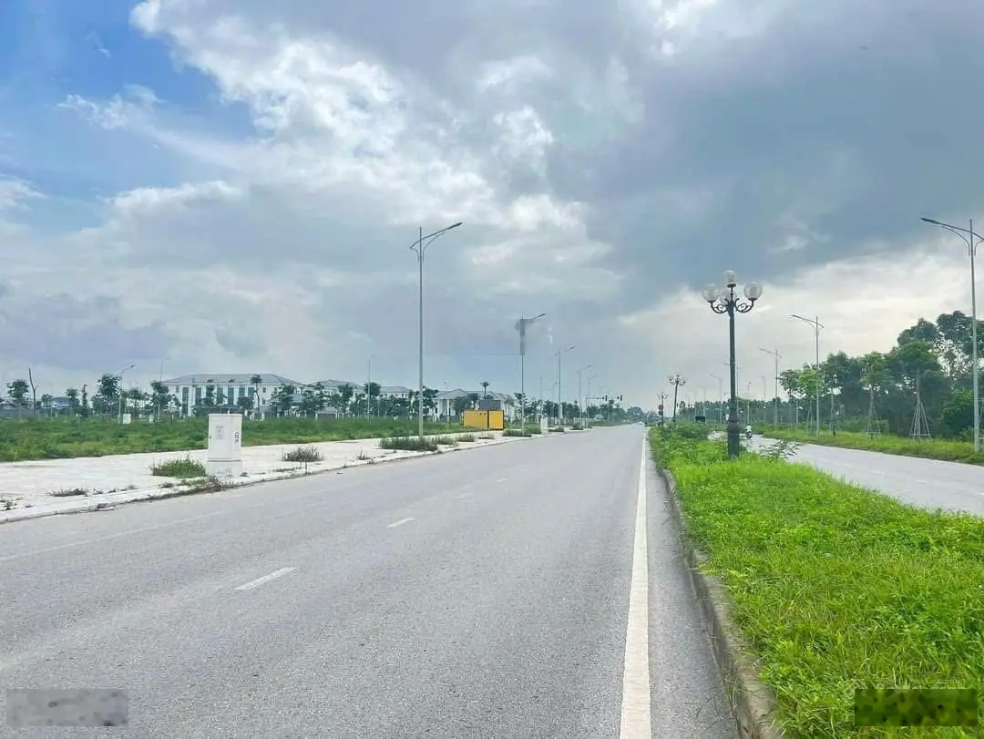 Lô đất nền đối diện trường FPT Bắc Giang, 4 tỷ