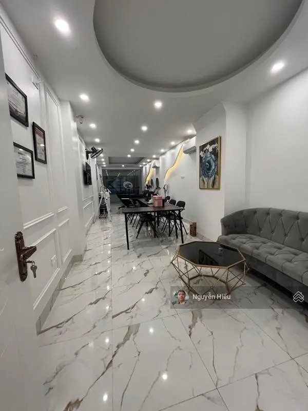 CC bán gấp nhà Chùa Láng 7 tầng x 60m2 kinh doanh thẩm mỹ, Ô tô vào , 2 thoáng, Thang Máy, 23 tỷ