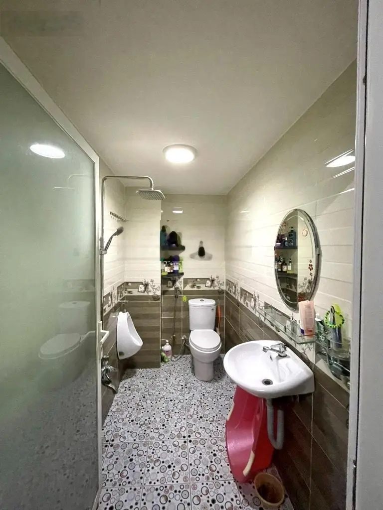 Nhà gần sân bay HXH vào nhà 64m2 4 tầng nhỉnh 8 tỷ