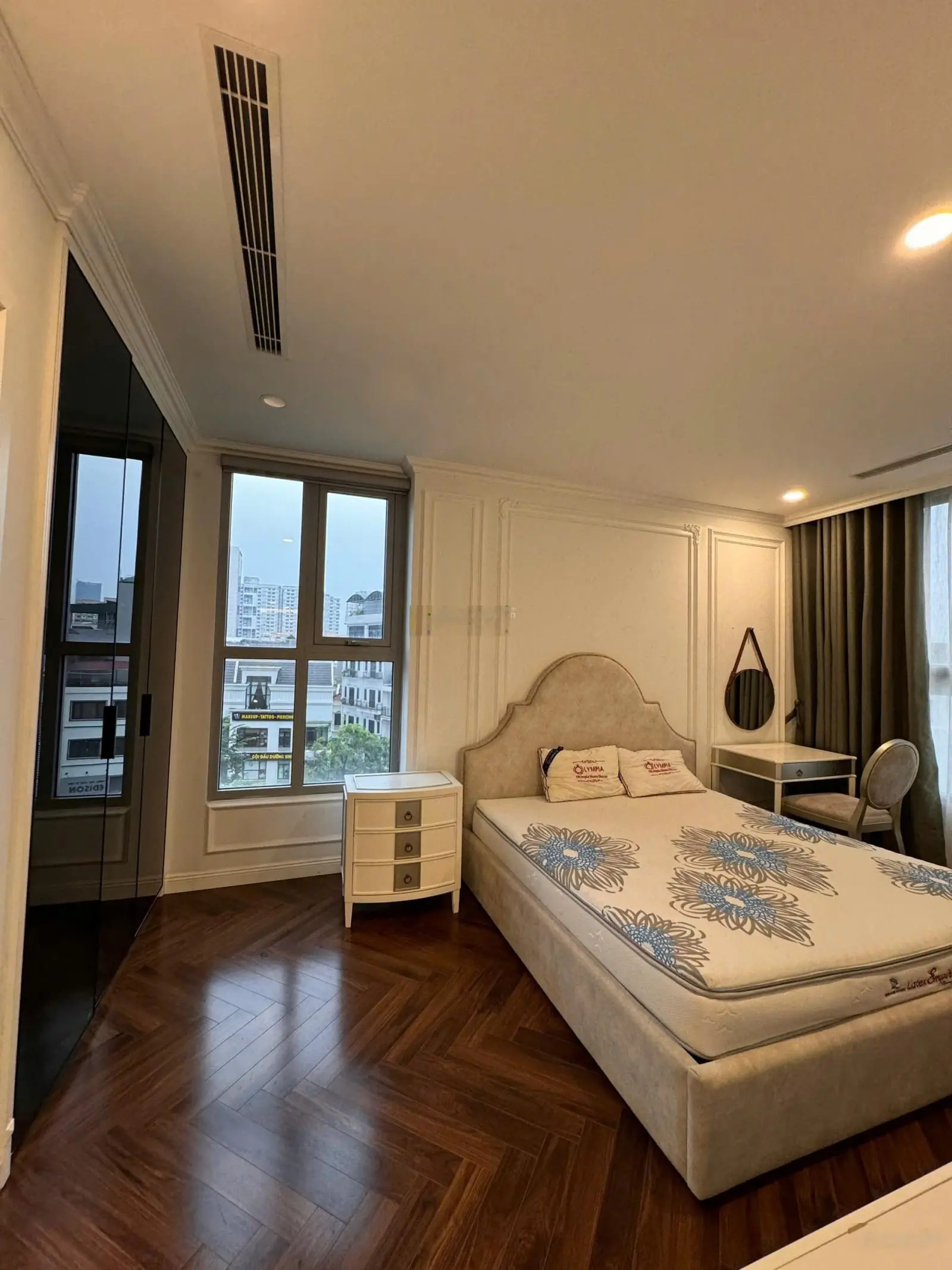 Mới_Chính chủ gửi bán gấp căn góc 3PN 106m FULL đồ đẹp ban công Đông Nam mát tại Vinhomes Gardenia