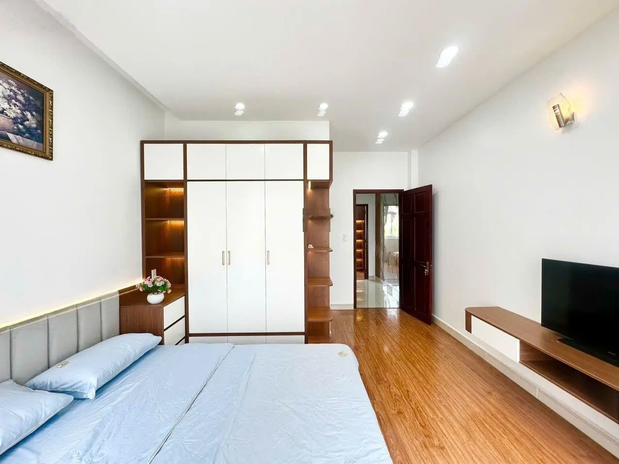 Nhà đẹp 3 lầu full NT - hẻm xe hơi 1806 Huỳnh Tấn Phát - TT Nhà Bè