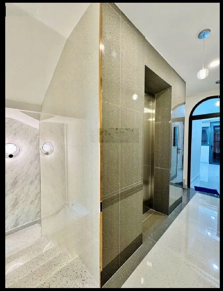 Bán gấp nhà 5 tầng 66m2, full nội thất cao cấp, đối diện Emart Gò Vấp