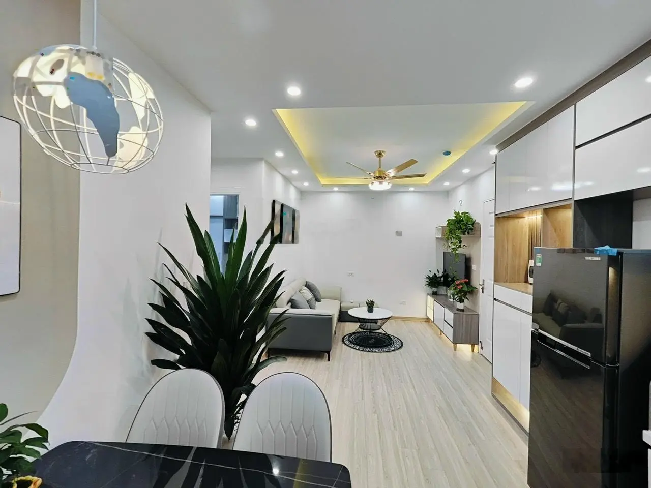 Bán căn hộ 63m căn góc 2pn 2vs HH4A Linh Đàm.Hỗ trợ khách mua v.a.y bank 650tr
