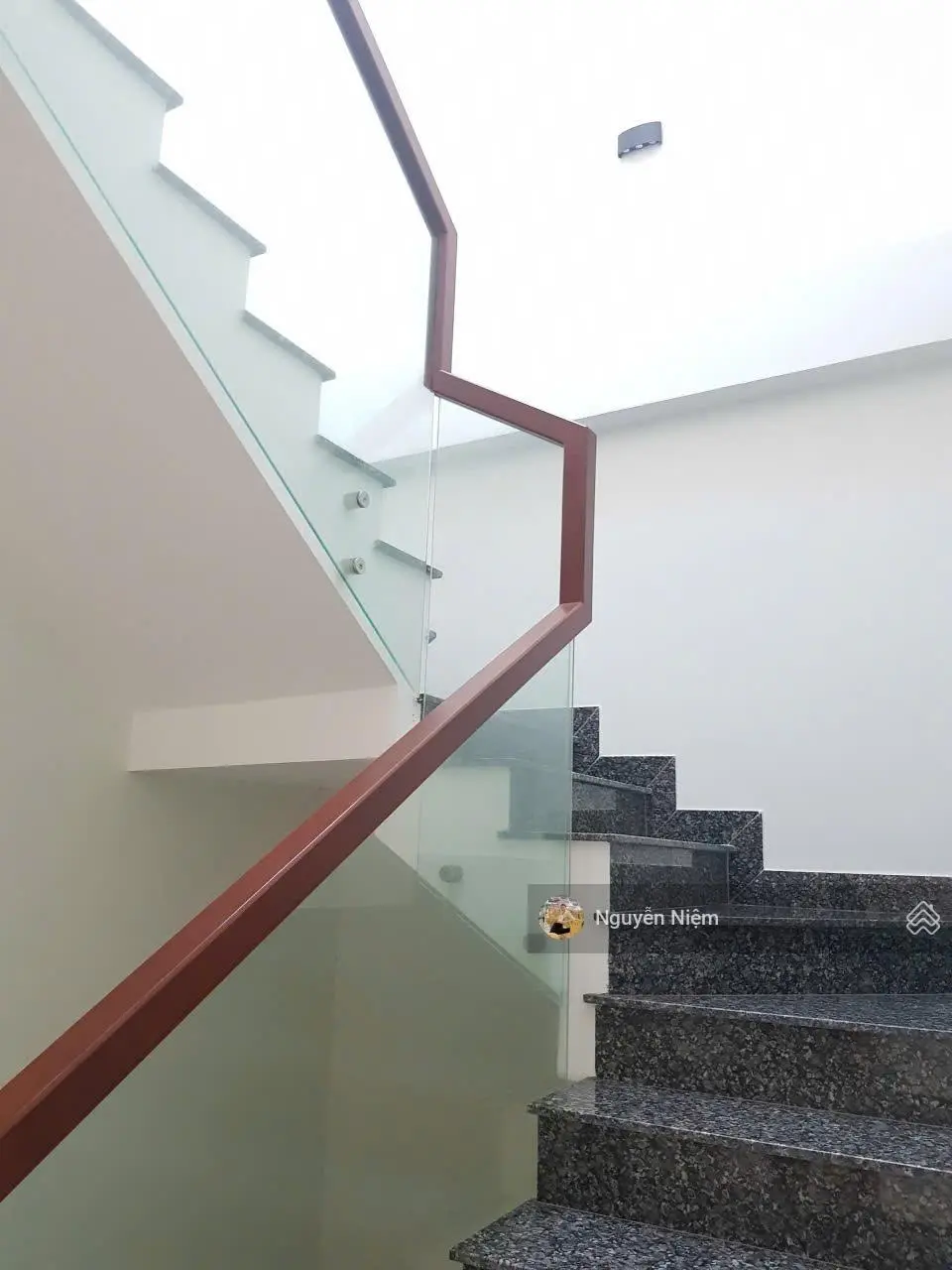 Cần bán ngôi nhà tâm huyết 3 tầng 1 tum khu tập thể Không Quân Dt 60m2 nhà còn mới giá 4tỷ599 TL
