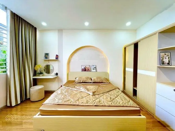 Chủ ngộp bán gấp nhà đường Lý Chính Thắng, P14, Q3 - SHR - 2 tỷ