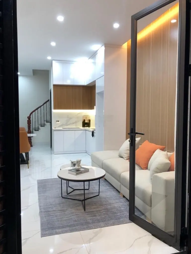 Bán nhà riêng đường Văn Quán Hà Đông, 37m2, 5 tầng mặt tiền 4m. Khu phân lô cán bộ Học viện An Ninh
