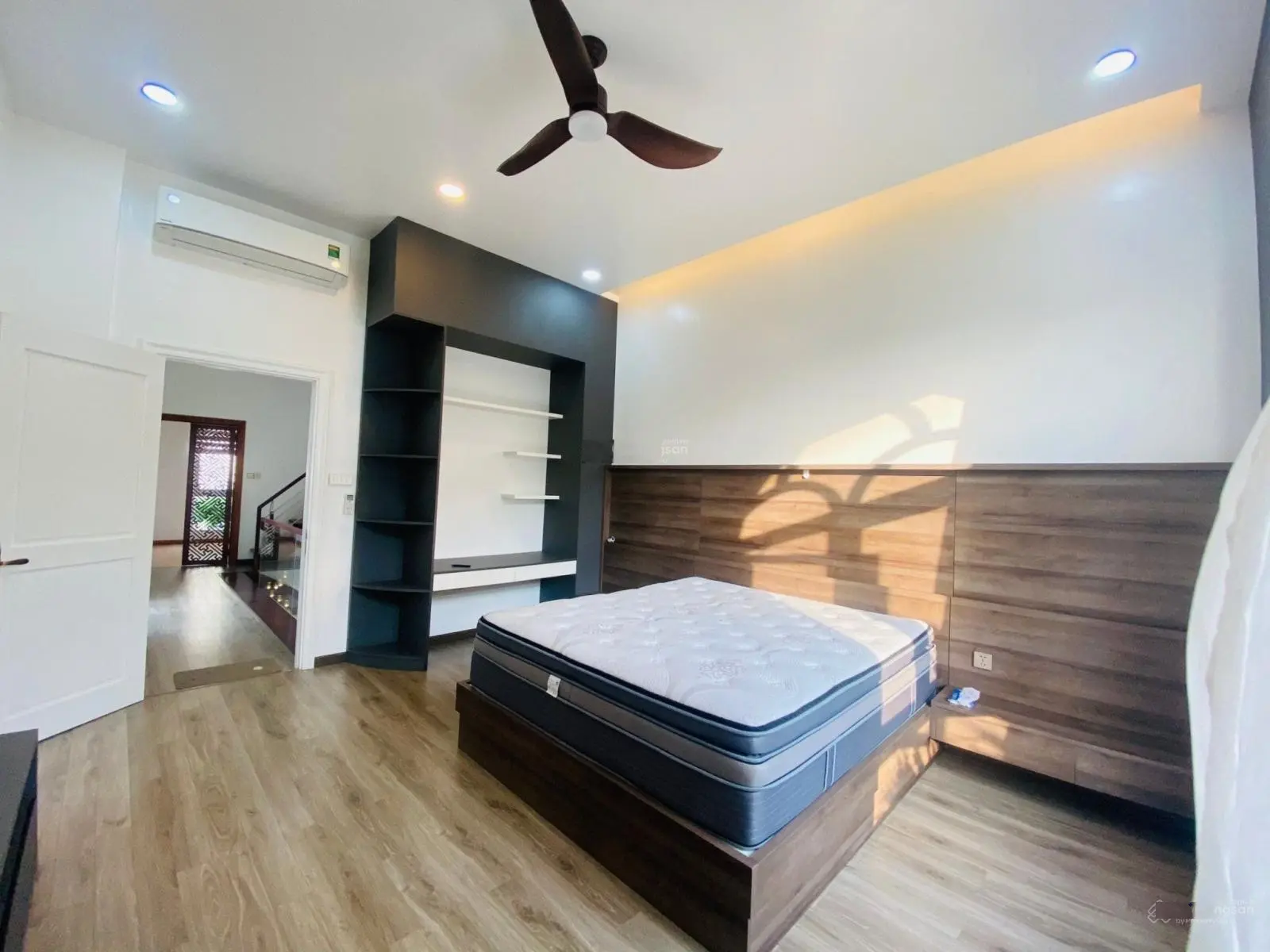 Bán biệt thự góc nhà hoàn thiện full nội thất đẳng cấp nhất Khang Điền - The Venica