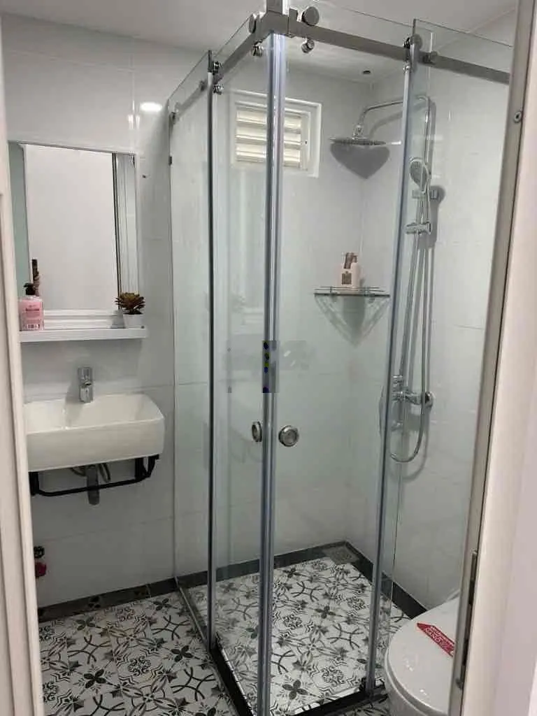 NHÀ ĐẸP 30m2 ,NGANG 4,2 SÁT MẶT TIỀN LÊ HỒNG PHONG QUẬN 5 GIÁ 5 TỶ