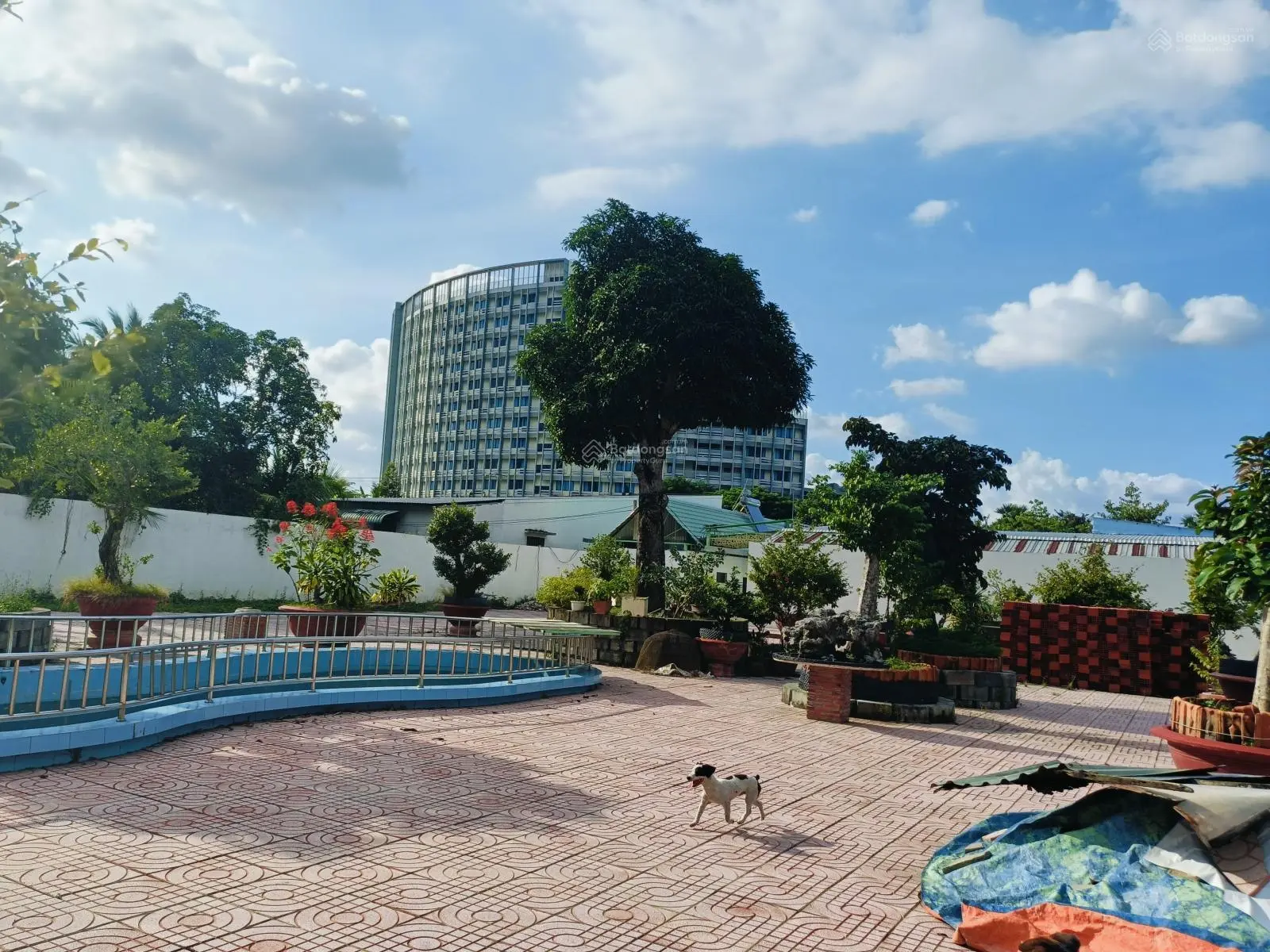 Bán đất DT 3400m2, full thổ cư. Ngay trung tâm hành chính Vĩnh Long, sát UBND, TT Hội Nghị VL