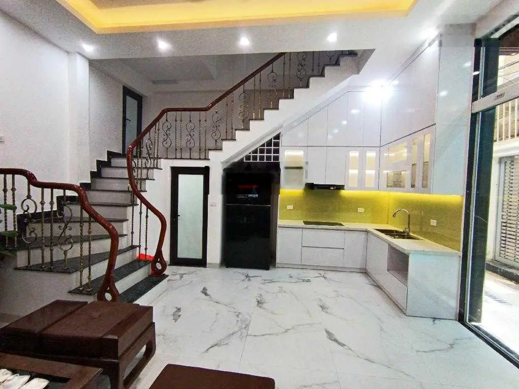 BÁN NHÀ TỨ HIỆP NHÀ MỚI KOONG GẦN 70M GIÁ CHƯA ĐẾN 6 TỶ