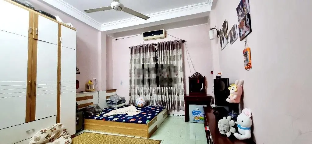 BÁN NHÀ QUẬN HAI BÀ TRƯNG, CHỦ THIỆN CHÍ BÁN, GẦN SÂN BÓNG, VUI CHƠI