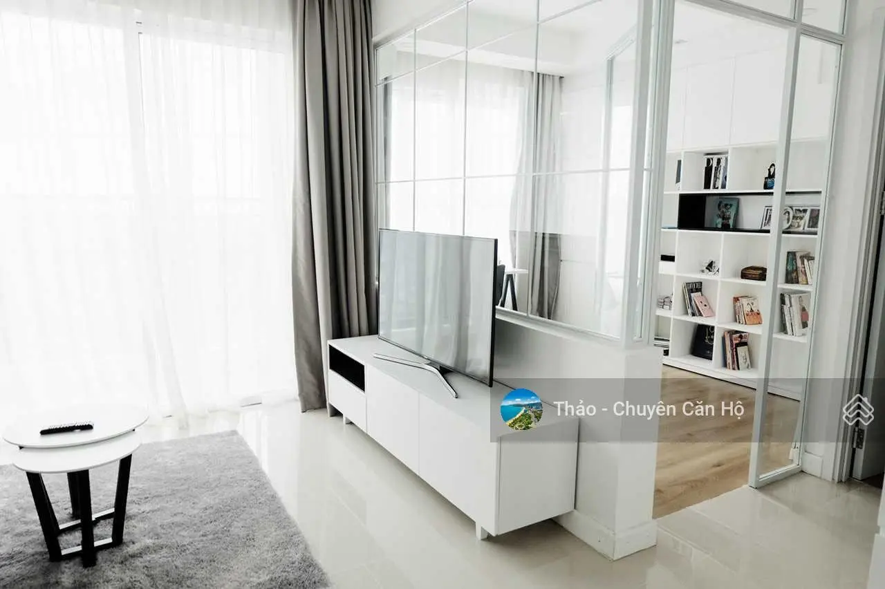 Hàng hot! Bán gấp căn Galaxy 9 2PN 2WC 69m2 sổ hồng view Quận 1 giá 4.6 tỷ. LH 0941 943 *** Thảo