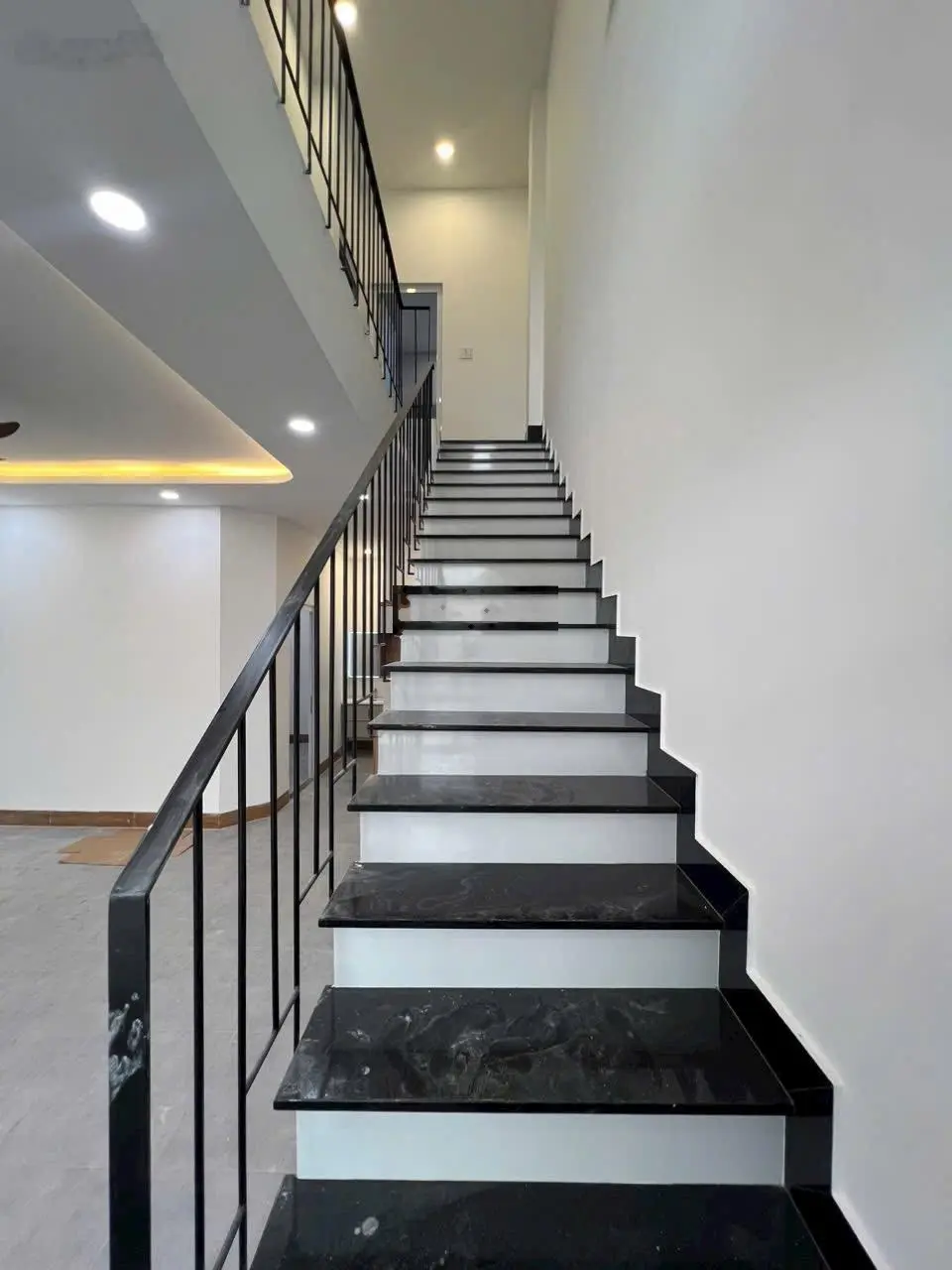 Nhà mới xây thiết kế đẹp tại Diên An gần KĐT Phú Ân Nam 1 giá chỉ 2 tỷ 295 thương lượng