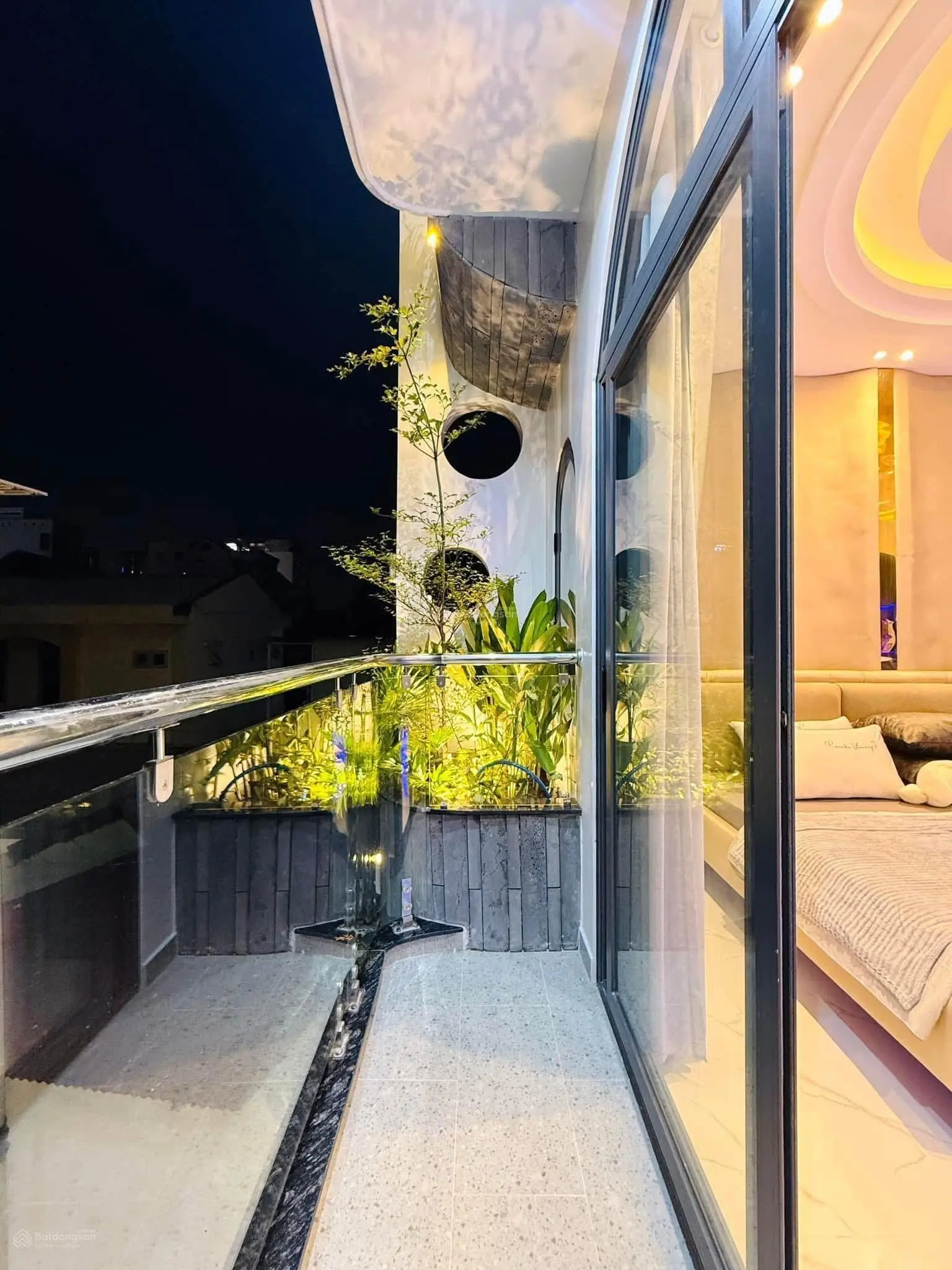 Lên siêu phẩm Đường Thành Thái, P14, Quận 10, gần chợ Thành Thái 60m2 (5x12m), 1T2L, SHR