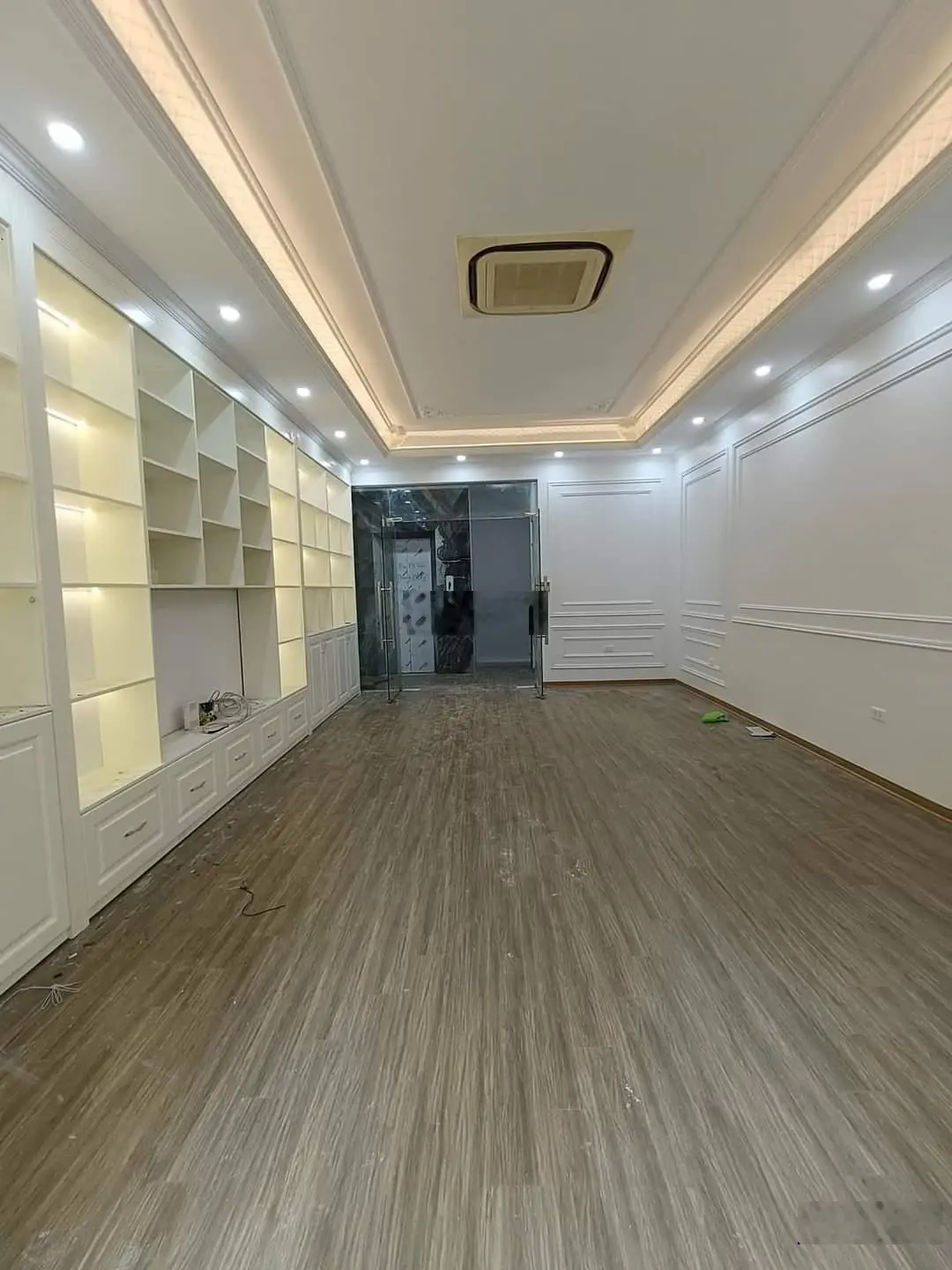 Trên 7 tỷ có nhà thang máy, Thanh Xuân, mặt ngõ 4m, kinh doanh tốt ngõ nông thông, 100m ra mặt phố