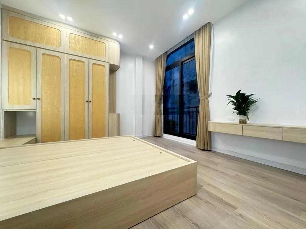 Chủ cần thanh khoản gấp siêu phẩm Giáp Bát ,tk nội thất đẳng cấp,sổ nở hậu nhỉnh 5 tỷ