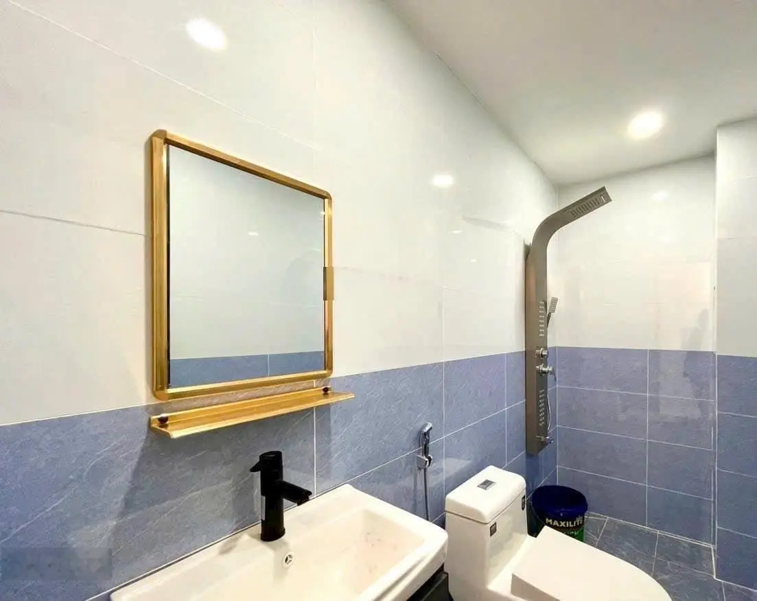 Bán gấp căn nhà mt huỳnh tấn phát, quận 7, giá 6 tỷ 7,dt 70m2, sổ sẵn.