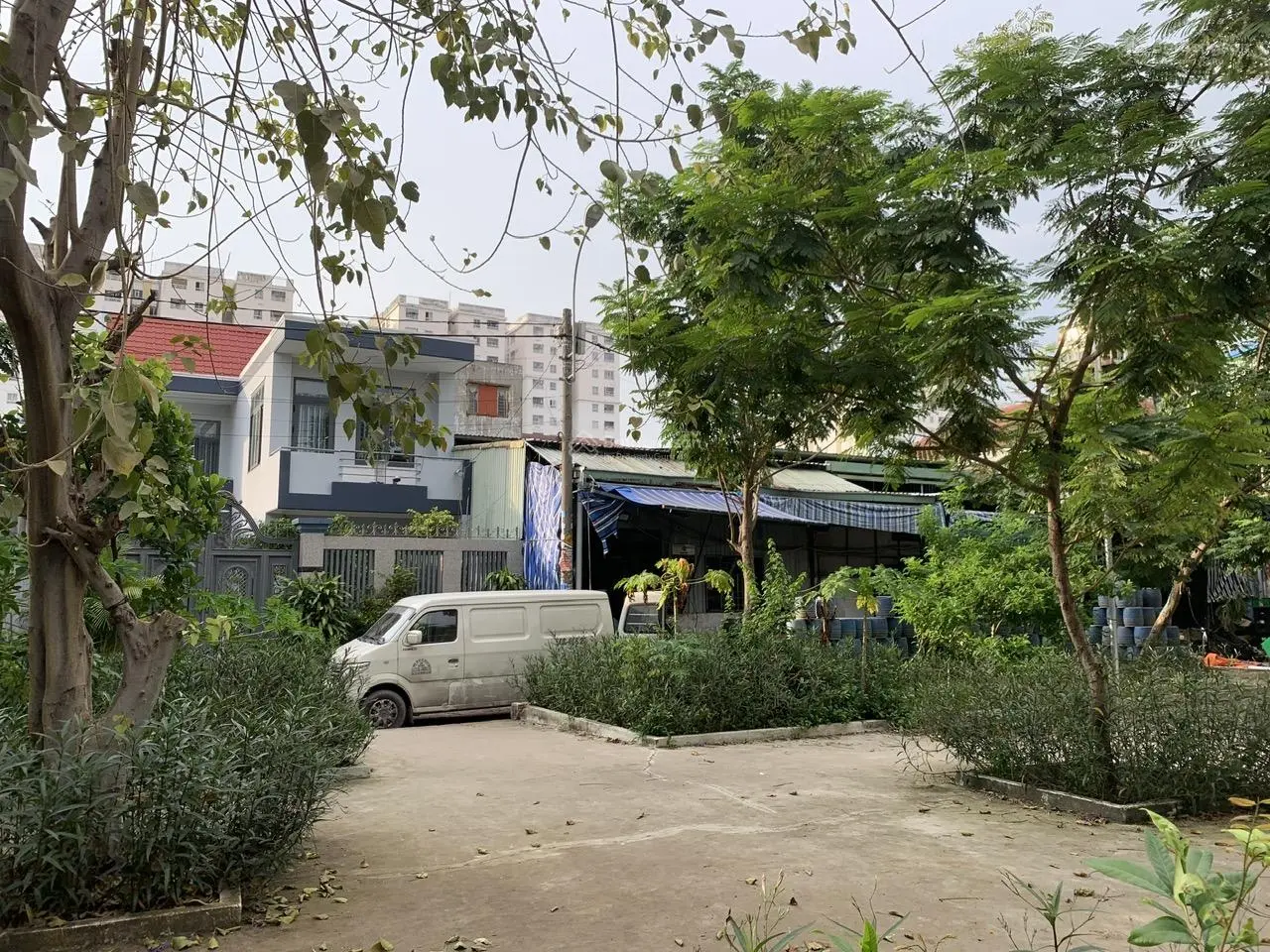 Chủ cần tiền, bán gấp lô đất 7,5*19, cạnh đường xe tải, Tân Thới Nhất 08, Quận 12. Giá 8,6 tỷ xxx.