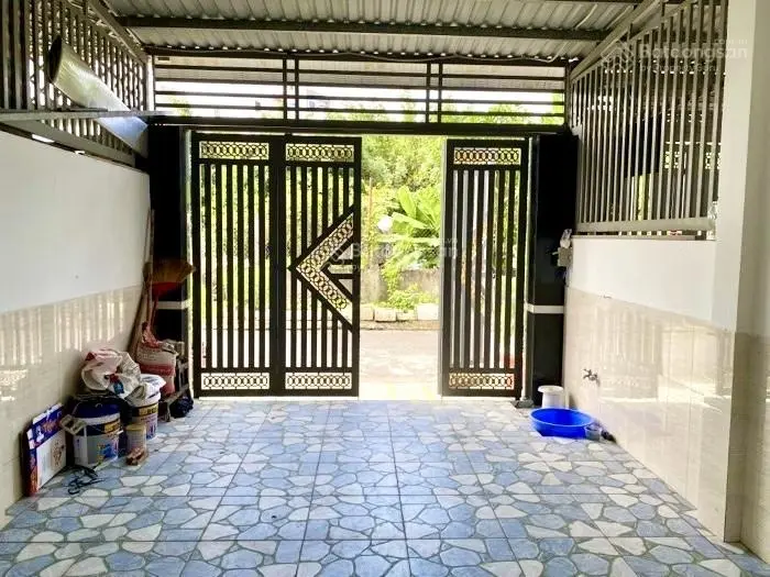 Hẻm nhựa 8m ngay quốc lộ 13 hiệp bình phước thủ đức - nhà 3 tầng hoàn công 4x17m