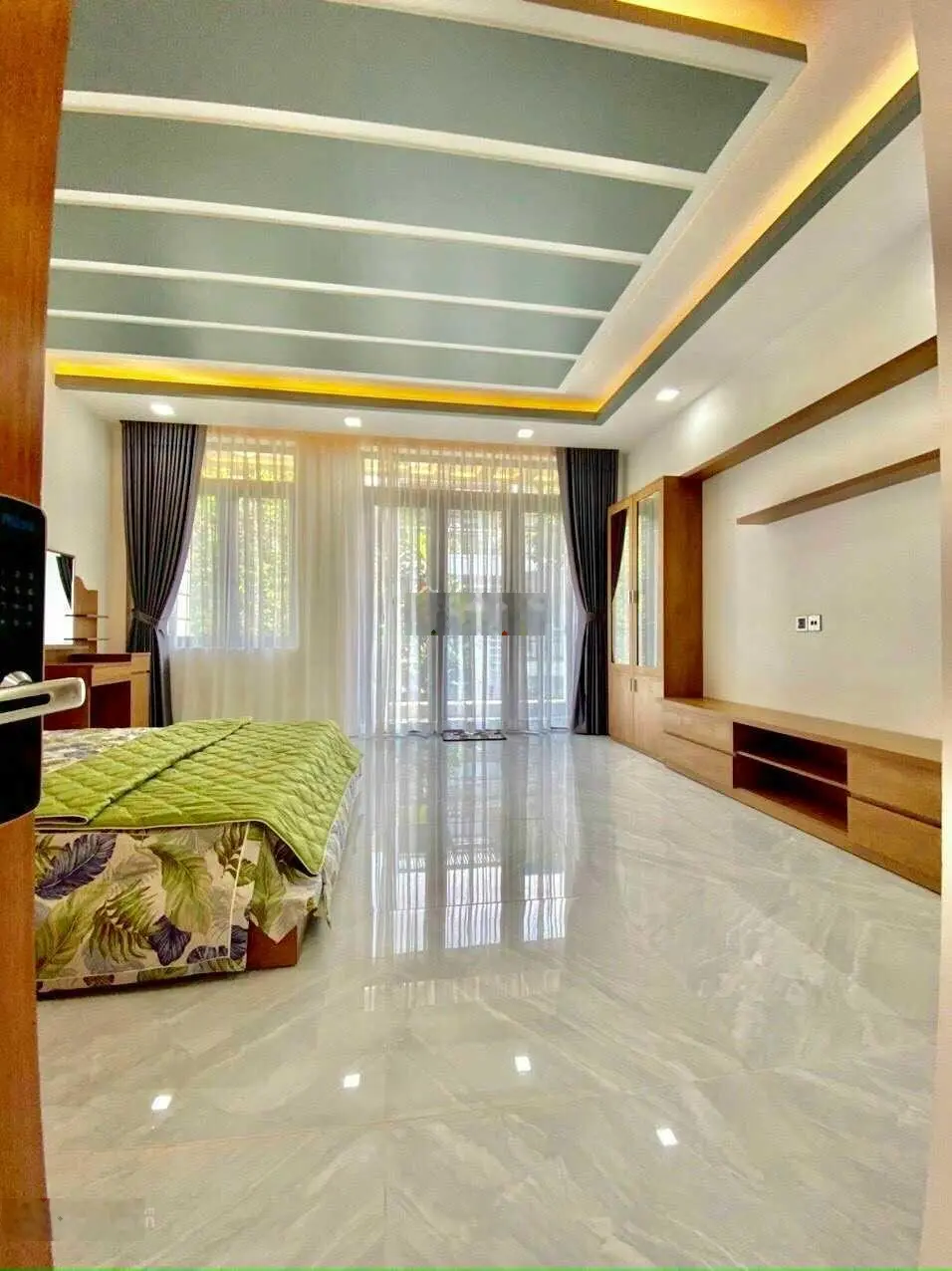 Bán nhà 3 lầu (4x18m) mặt tiền đường Số khu Công Ích Quận 4, P. Phú Mỹ, Quận 7 giá: 11,5 tỷ