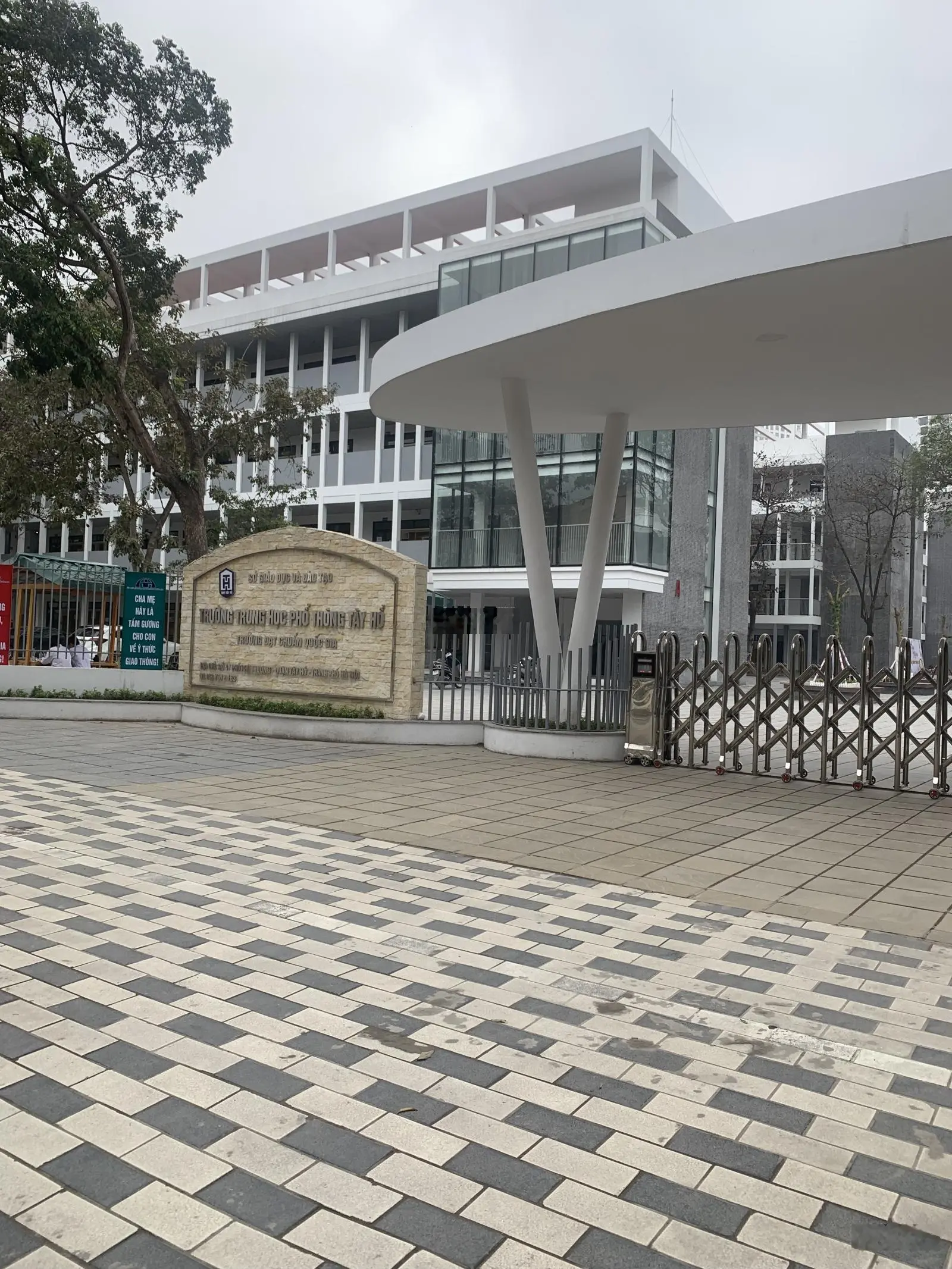 Rẻ giật mình! Phú Thượng - An Dương Vương. DT: 91m2x3T, MT 4,6m, 13,8 tỷ, lô góc, kinh doanh, ô tô