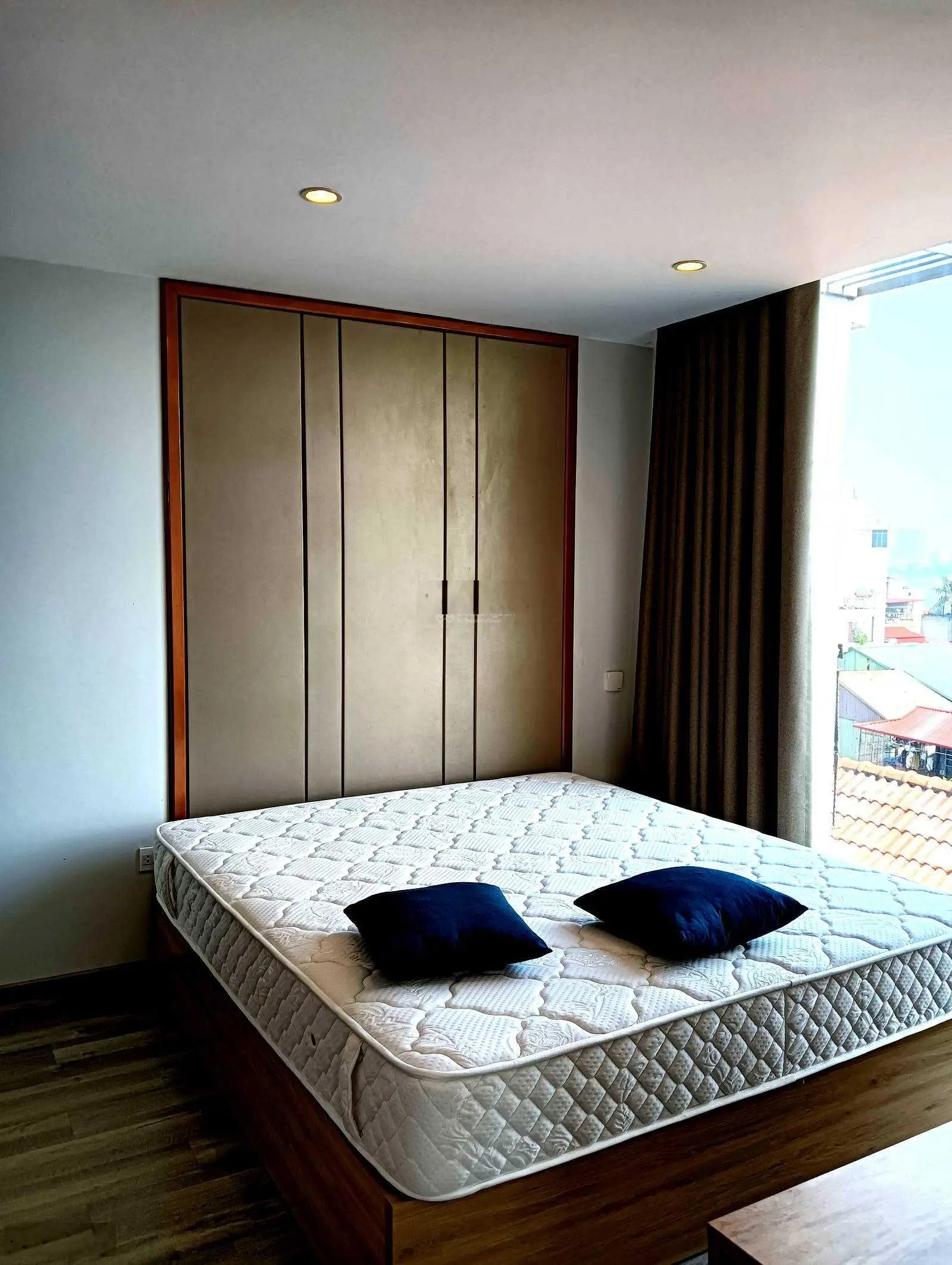 Bán toà căn hộ xây mới 100% Võng Thị diện tích 256m2, 9 tầng thang máy, mặt tiền 16m, giá 88 tỷ