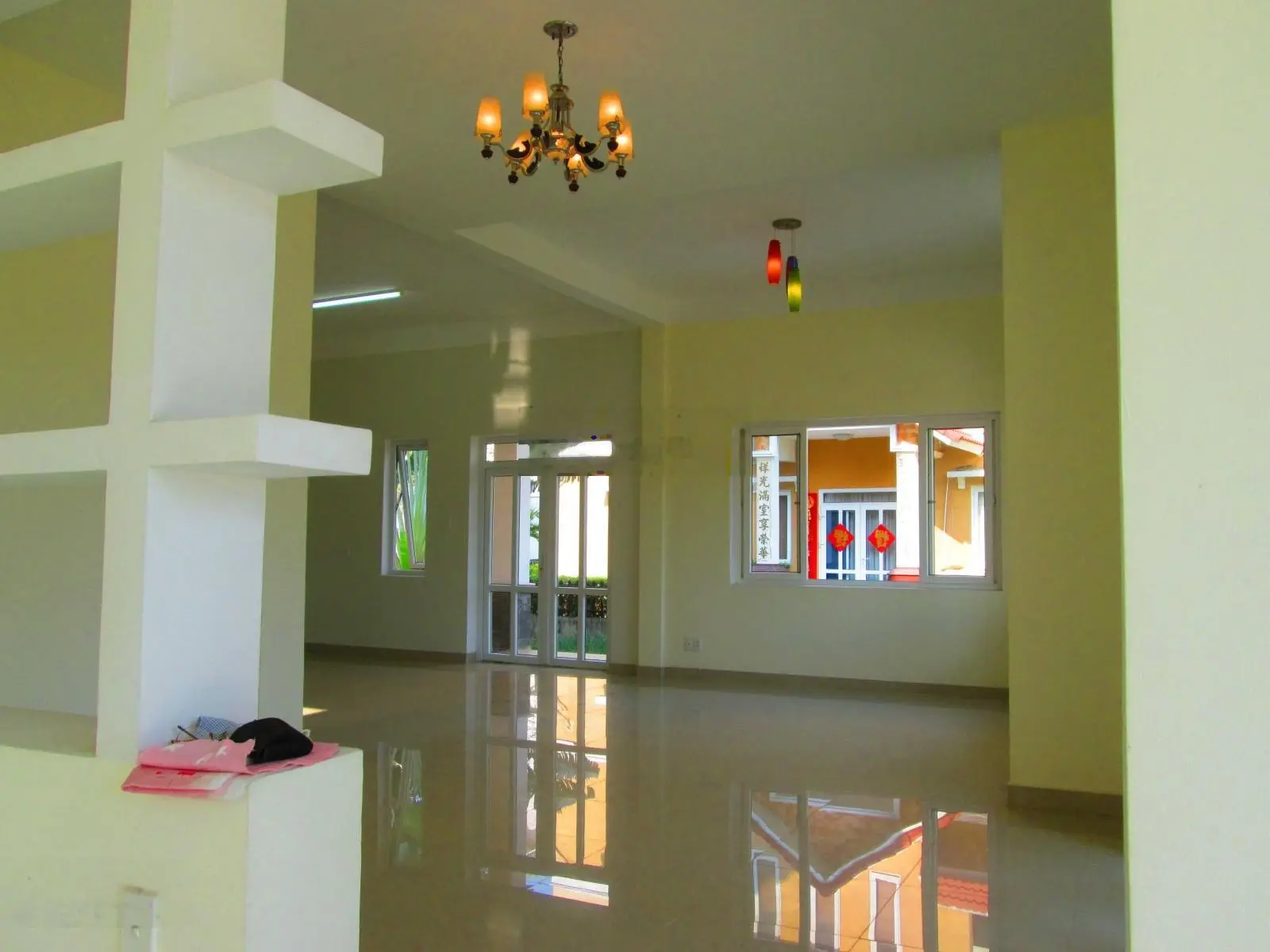 Bán một biệt thự view mặt hồ nước tại khu biệt thự Western Land, Thành phố Bến Cát, Tỉnh Bình Dương