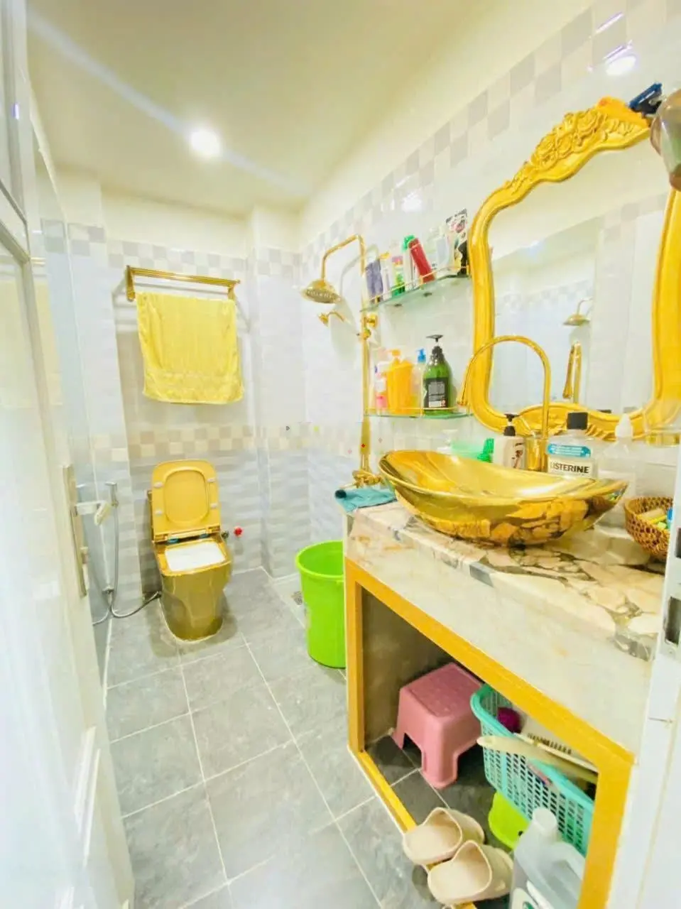 Bán nhà mặt tiền hẻm 1806 Huỳnh Tấn Phát, TT Nhà Bè. DT 4x19m 3 tầng ST. Giá 5.9 tỷ