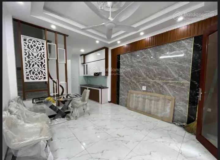 Bán nhà riêng tại Thạch Bàn, 6,295 tỷ, 48,5 m2, 3PN, 4WC, chính chủ, giá siêu hời