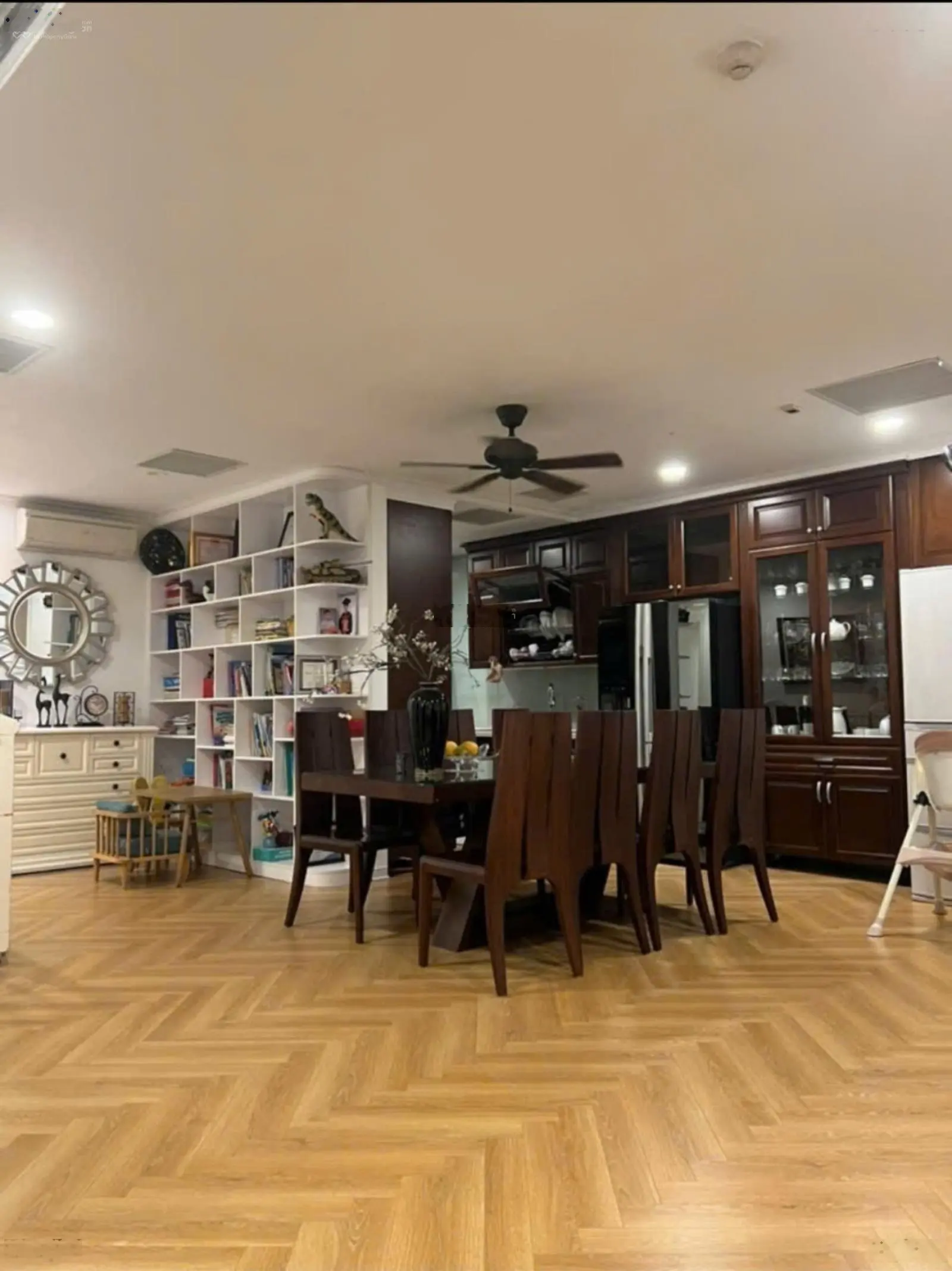 chính chủ gửi bán căn hộ 172m2 đẹp nhất chung cư Mandarin Garden