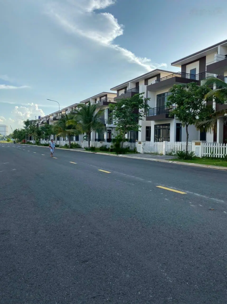 Bán căn gốc biệt thư view sông 163m2 giá 2 tỷ 850 công chứng sang tên