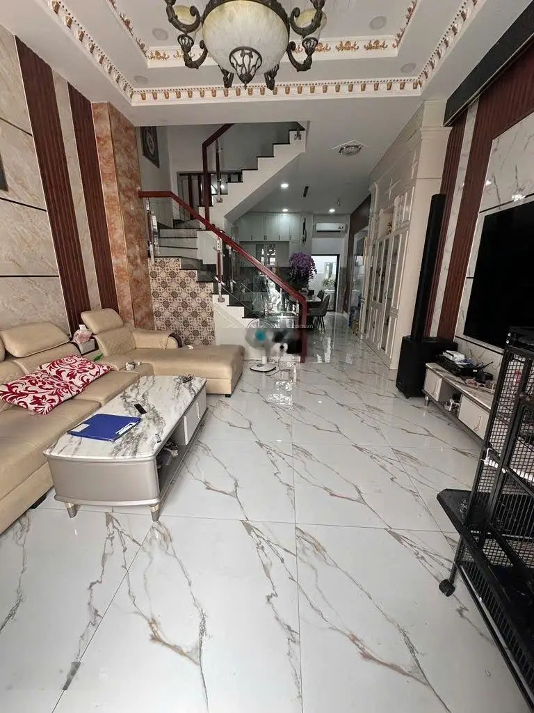 Nhà 4 tầng đường HÀ HUY GIÁP, phường THẠNH LỘC, Q12, dt 68m2(4,3mx16m)6,4 tỷ