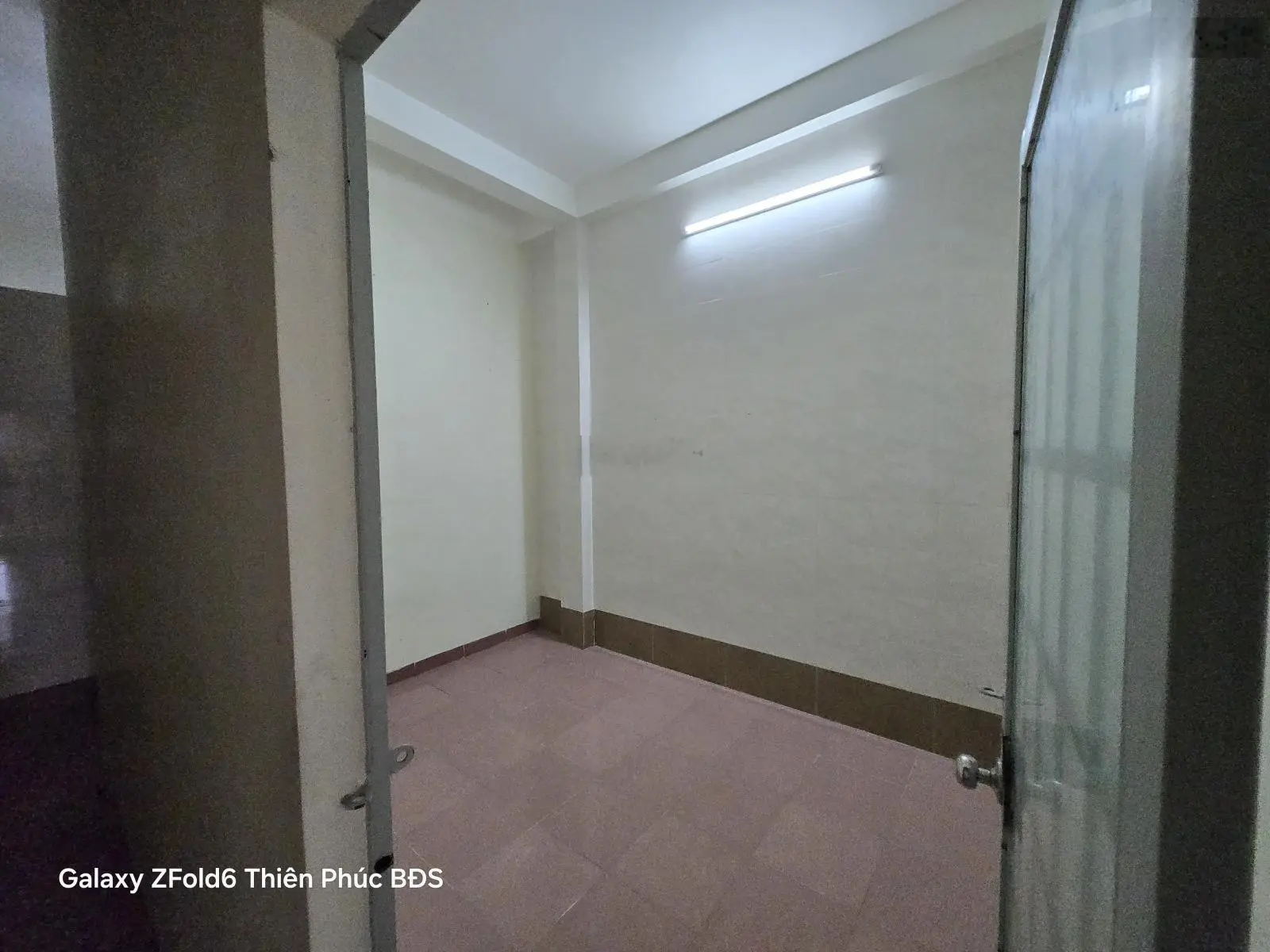 Nhà 3 tấm hoàn công MT đường D1,Tân Đông Hiệp, Dĩ An, giá chỉ 5,9 tỷ, 81m2.dts 148m.cho thuê 15 tr