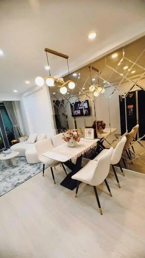 Bán nhà 2 tầng nguyễn tri phương, q.10 chỉ 5,5 tỷ
