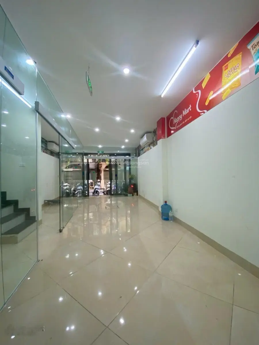 Cực hiếm! Nhà đẹp ở ngay, phân lô phố Hoàng Cầu. Ô tô tránh, đỗ cửa, ngõ thông kinh doanh. 65m2.5t