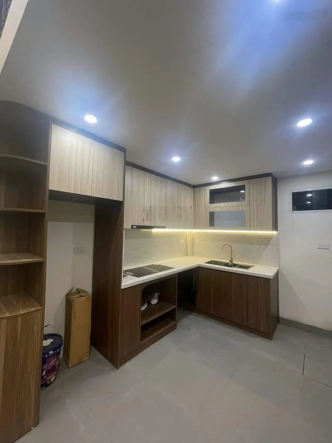 BÁN NHÀ TÔN ĐỨC THẮNG - ĐỐNG ĐA - GẦN PHỐ - NHÀ MỚI - FULL NỘI THẤT- 33M - 4T - MT4,5M - 5 TỶ NHỈNH