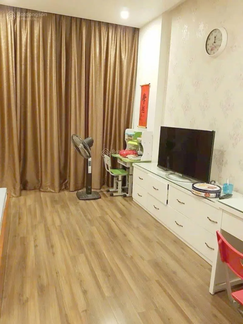 Bán gấp lk 6 tầng Vạn Phúc Hà Đông. Diện tích 47m2 giá: 15,9 tỷ, gọi e.Mừng 0936936683 xem nhà 24/7